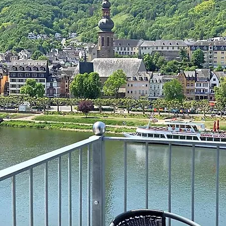 Am Hafen 3*